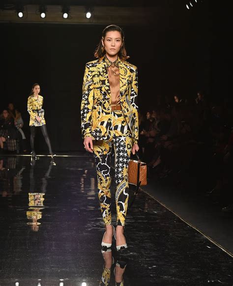 profilo economico versace 2019